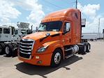 Used 2019 Freightliner Cascadia Detroit Diesel DD15 Semi Truck with Sleeper Cab for sale #805987 - photo 1