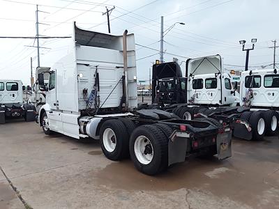 Used 2019 Volvo VNR Conventional Cab 6x4 Semi Truck for sale #828443 - photo 2