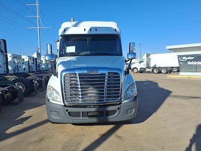 Used 2020 Freightliner Cascadia - photo 1