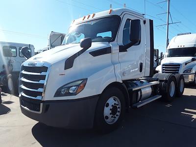 Used 2019 Freightliner Cascadia Detroit DD13 Semi Truck for sale #877699 - photo 1