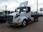 Used 2019 Volvo VNL Cummins ISX 15L Semi Truck for sale #880449 - photo 1