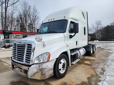 Used 2020 Freightliner Cascadia Cummins X15 Semi Truck with Sleeper Cab for sale #274651 - photo 1