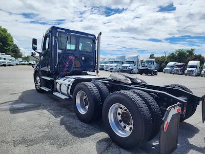 Used 2021 Freightliner Cascadia Detroit DD13 Semi Truck for sale #293361 - photo 2