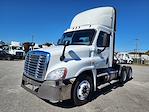 Used 2017 Freightliner Cascadia Detroit Diesel DD15 Semi Truck for sale #672001 - photo 1