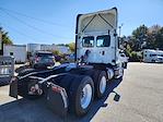 Used 2017 Freightliner Cascadia Detroit Diesel DD15 Semi Truck for sale #672001 - photo 5