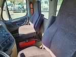 Used 2017 Freightliner Cascadia Detroit Diesel DD15 Semi Truck for sale #672001 - photo 7