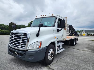 Used 2018 Freightliner Cascadia Day Cab Flatbed Truck for sale #680544 - photo 1