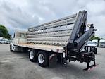 Used 2018 Freightliner Cascadia Day Cab Flatbed Truck for sale #680544 - photo 2