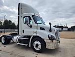 Used 2018 Freightliner Cascadia Detroit DD13 Semi Truck for sale #683703 - photo 4