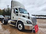Used 2018 Freightliner Cascadia Detroit DD13 Semi Truck for sale #683705 - photo 4