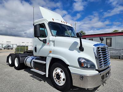 Used 2019 Freightliner Cascadia Detroit DD13 Semi Truck for sale #791200 - photo 1