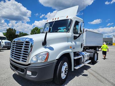 Used 2019 Freightliner Cascadia Detroit DD13 Semi Truck for sale #820642 - photo 1