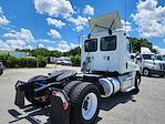 Used 2019 Freightliner Cascadia Detroit DD13 Semi Truck for sale #820642 - photo 5