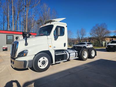 Used 2019 Freightliner Cascadia Detroit DD13 Semi Truck for sale #823465 - photo 1