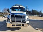 Used 2019 Freightliner Cascadia Detroit DD13 Semi Truck for sale #823465 - photo 3