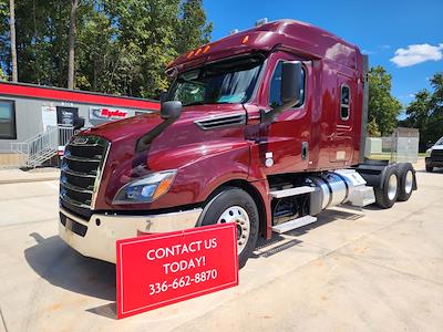 Used 2019 Freightliner Cascadia Detroit DD13 Semi Truck with Sleeper Cab for sale #831528 - photo 1