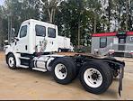 Used 2019 Freightliner Cascadia Detroit Diesel DD15 Semi Truck for sale #865437 - photo 2