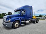 Used 2020 Freightliner Cascadia Cummins X15 Semi Truck with Sleeper Cab for sale #875084 - photo 1