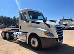 Used 2020 Freightliner Cascadia Detroit Diesel DD15 Semi Truck for sale #879436 - photo 4