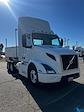 Used 2018 Volvo VNR Volvo D13 Semi Truck for sale #222266 - photo 4