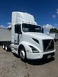 Used 2018 Volvo VNR Volvo D13 Semi Truck for sale #222269 - photo 4