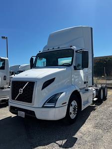 Used 2018 Volvo VNR Volvo D13 Semi Truck for sale #222279 - photo 1