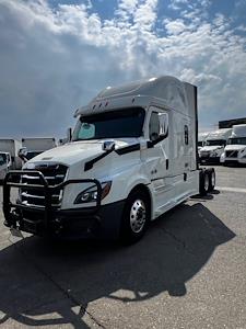 Used 2020 Freightliner Cascadia Detroit Diesel DD15 Semi Truck with Sleeper Cab for sale #239976 - photo 1