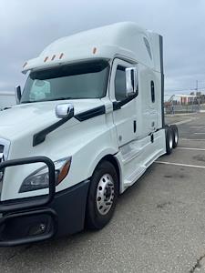 Used 2020 Freightliner Cascadia Detroit Diesel DD15 Semi Truck with Sleeper Cab for sale #239983 - photo 1