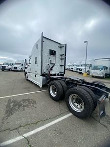 Used 2020 Freightliner Cascadia Detroit Diesel DD15 Semi Truck with Sleeper Cab for sale #239983 - photo 2
