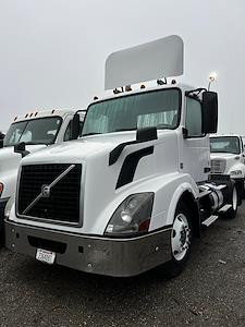 Used 2016 Volvo VNL 4x2 Semi Truck for sale #644395 - photo 1
