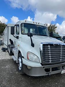 Used 2019 Freightliner Cascadia Detroit DD13 Semi Truck for sale #813728 - photo 1