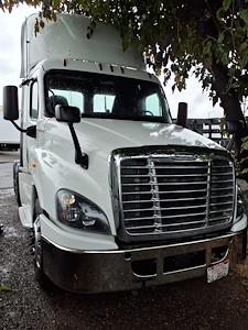Used 2019 Freightliner Cascadia Detroit Diesel DD15 Semi Truck for sale #825920 - photo 1