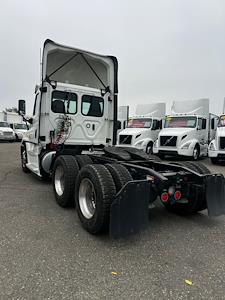 Used 2019 Freightliner Cascadia Cummins X15 Semi Truck for sale #861354 - photo 2