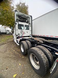 Used 2019 Freightliner Cascadia Detroit DD13 Semi Truck for sale #878199 - photo 2