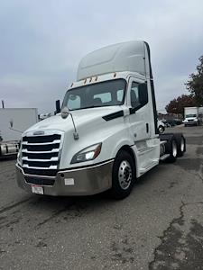 Used 2019 Freightliner Cascadia Detroit DD13 Semi Truck for sale #878200 - photo 1