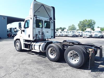 Used 2018 Freightliner Cascadia Detroit DD13 Semi Truck for sale #221527 - photo 2