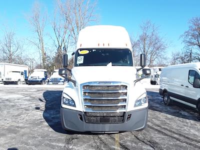 Used 2020 Freightliner Cascadia Detroit Diesel DD15 Semi Truck with Sleeper Cab for sale #242148 - photo 2