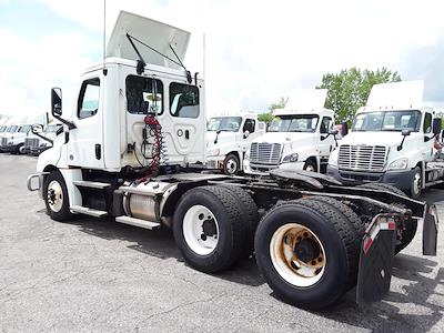 Used 2020 Freightliner Cascadia Detroit DD13 Semi Truck for sale #244945 - photo 2