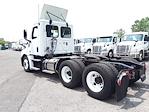 Used 2021 Freightliner Cascadia Detroit DD13 Semi Truck for sale #255316 - photo 2