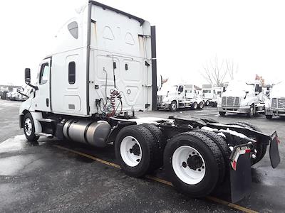 Used 2020 Freightliner Cascadia Detroit Diesel DD15 Semi Truck with Sleeper Cab for sale #265015 - photo 2