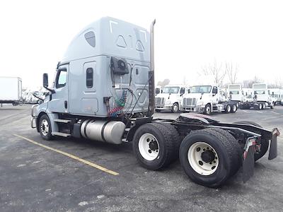 Used 2020 Freightliner Cascadia Detroit Diesel DD15 Semi Truck with Sleeper Cab for sale #284416 - photo 2