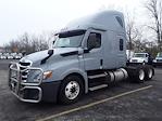 Used 2020 Freightliner Cascadia Detroit Diesel DD15 Semi Truck with Sleeper Cab for sale #284416 - photo 1