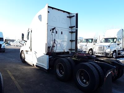 Used 2021 Freightliner Cascadia Sleeper Cab 6x4 Semi Truck for sale #298116 - photo 2