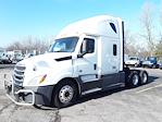 Used 2022 Freightliner Cascadia Detroit Diesel DD15 Semi Truck with Sleeper Cab for sale #514442 - photo 1