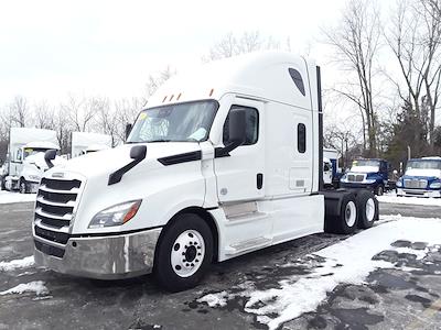 Used 2021 Freightliner Cascadia - photo 1