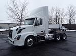 Used 2017 Volvo VNL 6x4 Semi Truck for sale #672302 - photo 1