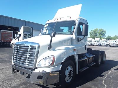 Used 2018 Freightliner Cascadia Detroit DD13 Semi Truck for sale #685229 - photo 1