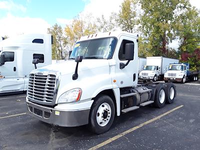 Used 2018 Freightliner Cascadia Detroit DD13 Semi Truck for sale #746727 - photo 1