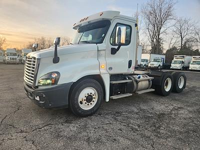 Used 2018 Freightliner Cascadia Detroit DD13 Semi Truck for sale #752929 - photo 1