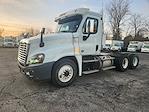 Used 2018 Freightliner Cascadia Detroit DD13 Semi Truck for sale #752929 - photo 1